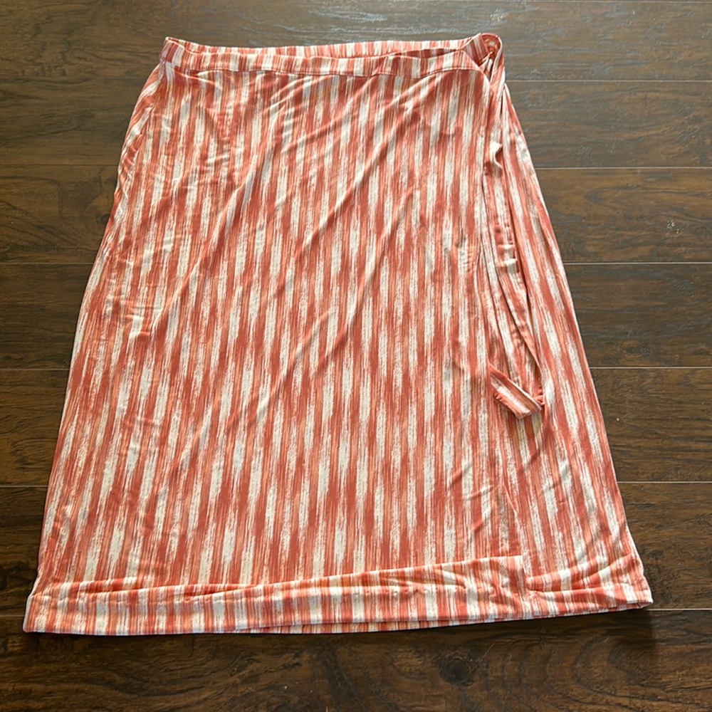 Ladies Coral striped skirt Cato 22/24